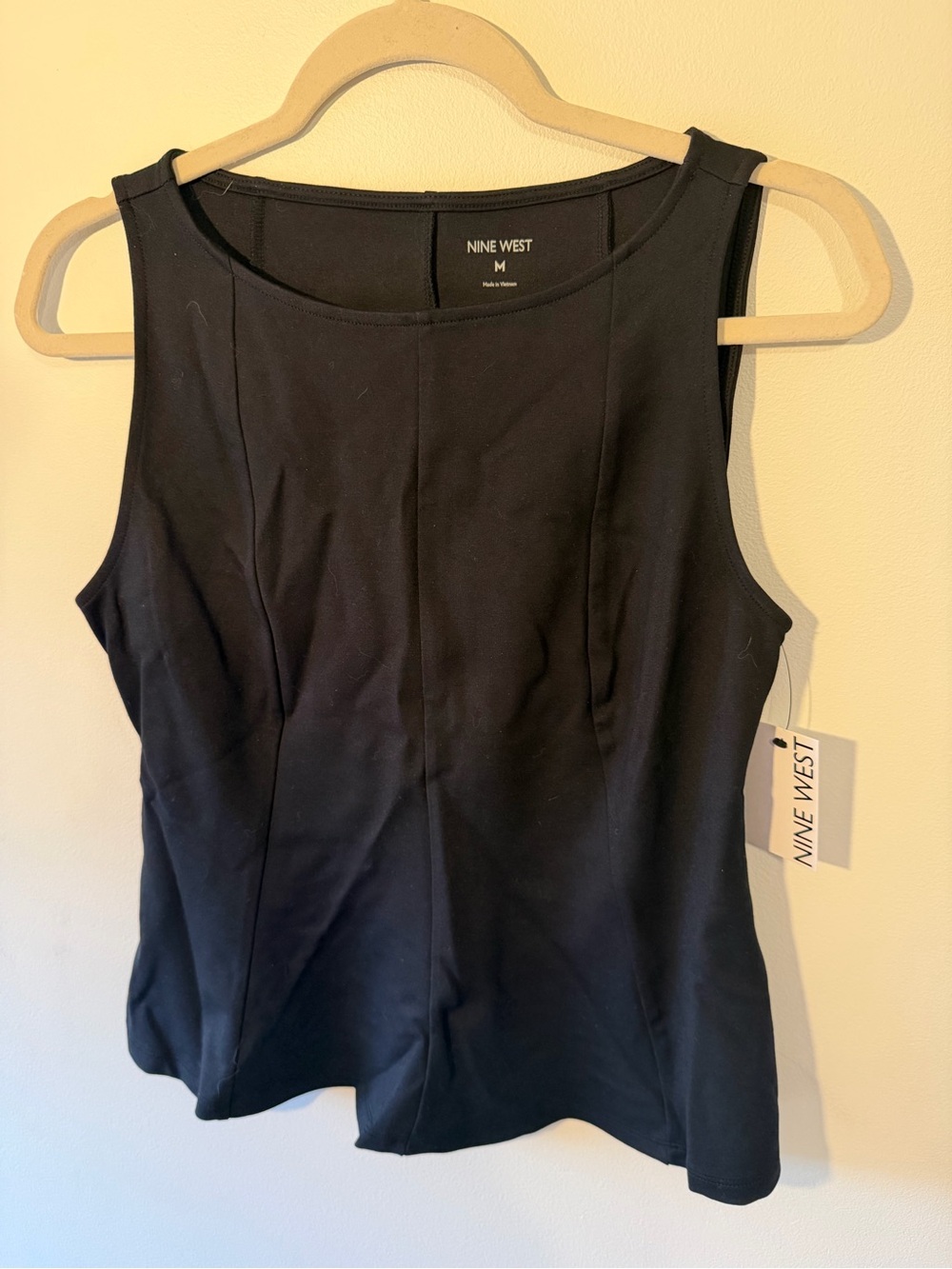 NWT Nine West Black Sleeveless Scoop-Neck Tank